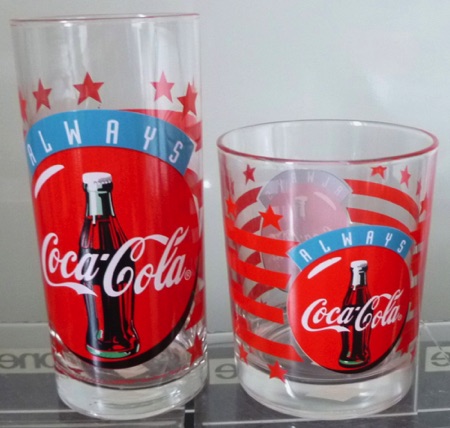 320014 € 6,00 coca cola glas NL set van 2 1x hoog 1x laag 1997 (laag(2x).jpeg